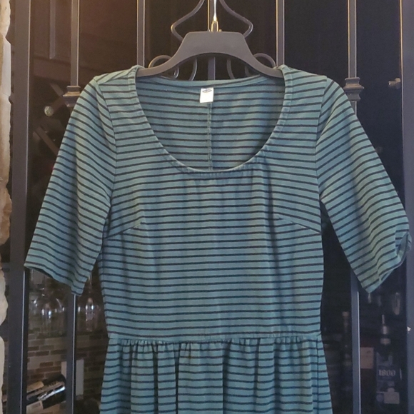 Old Navy Dress 💚 - Picture 7 of 11